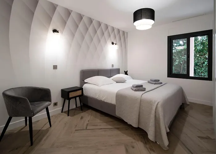 Ref 2134 - - Magnificent For Rent Villa *