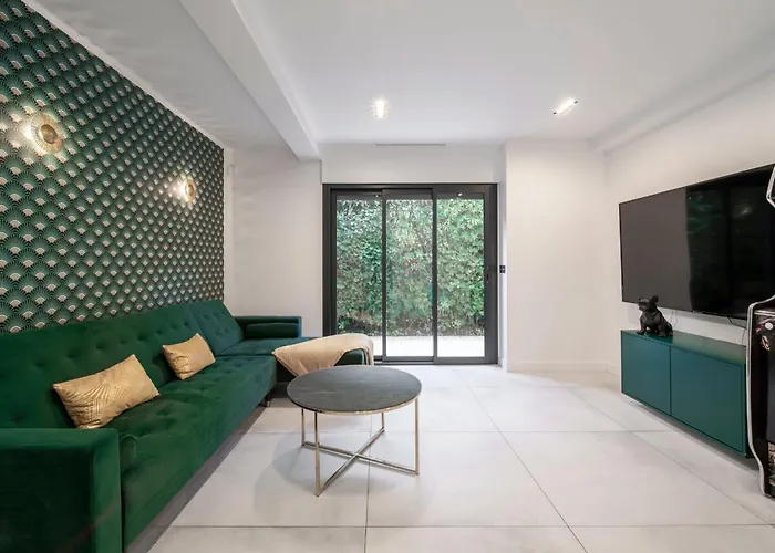 Ref 2134 - - Magnificent For Rent Villa *