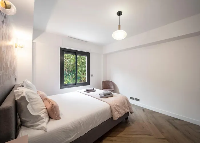 Ref 2134 - - Magnificent For Rent Villa Cannes