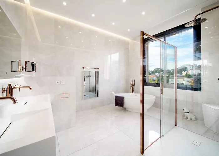 Ref 2134 - - Magnificent For Rent Villa