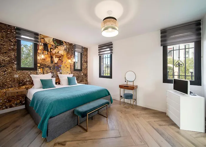 Ref 2134 - - Magnificent For Rent Cannes